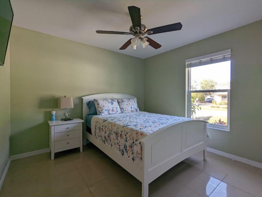 3Bed & 2Bath Property Couple Minutes From Siesta Key Beach & Downtown Sarasota Eksteriør billede